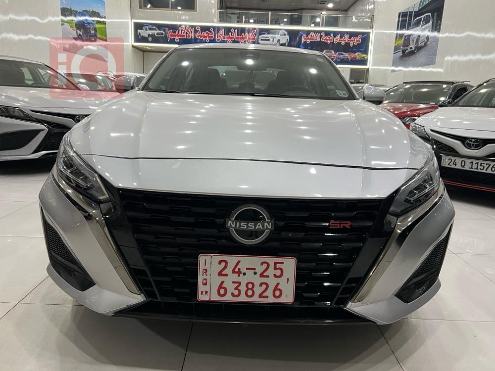 نیسان ئەلتیما